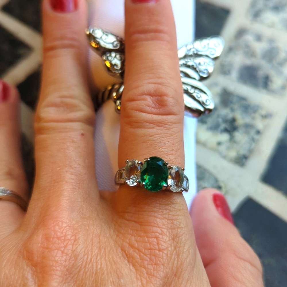 Nib Emerald & Diamond Ring Size 7 - Picture 9 of 11